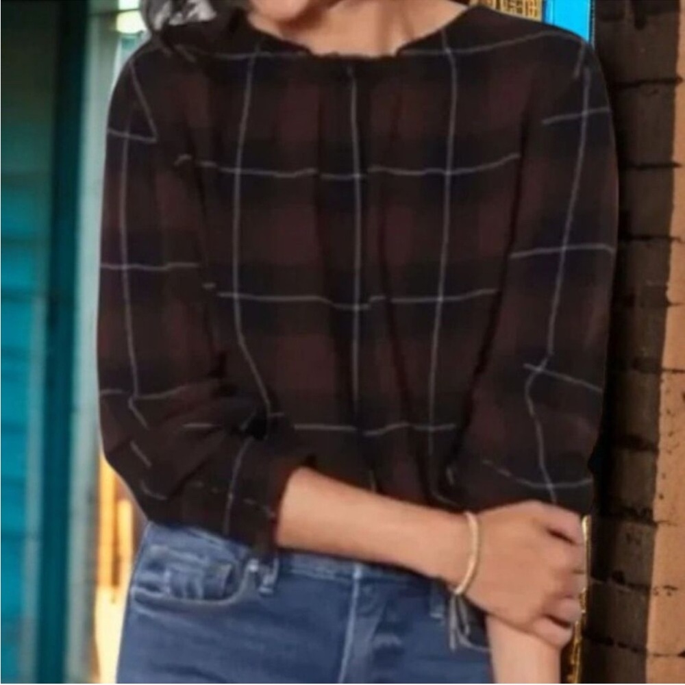 Evereve Brick Pucker Plaid Top